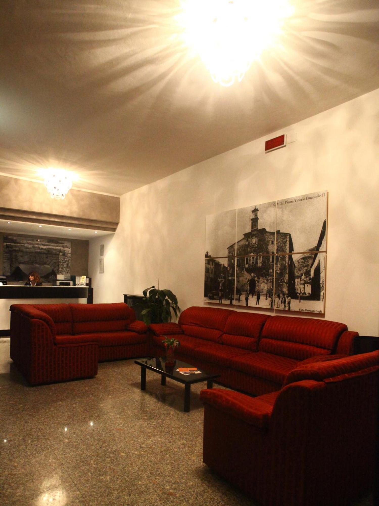 Hotel Pineta كاغلي المظهر الخارجي الصورة